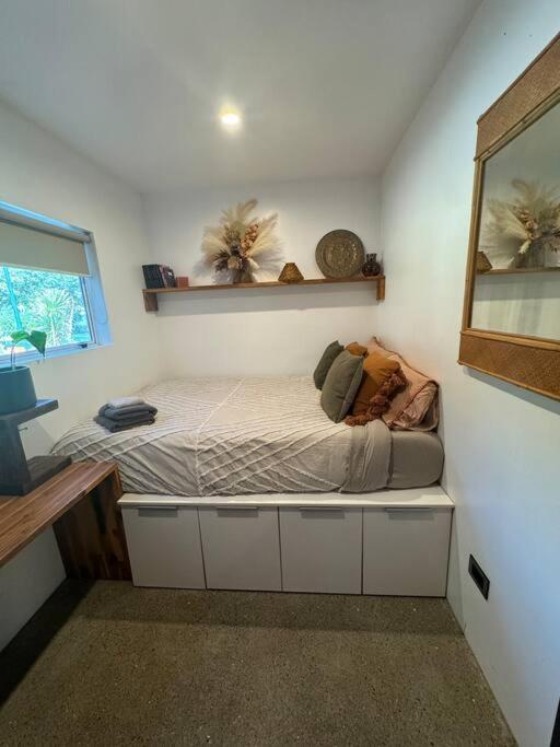 Electric Waihi Beach House - Family & Dog Friendly, Close To Beach, Pool Table, Outdoor Fire Room, Skate Ramp Bowentown Exterior photo
